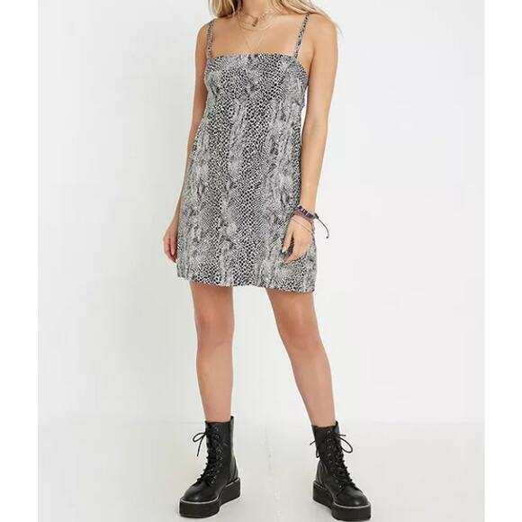 Free People Dresses & Skirts - Free People Snake Print Mini Dress Lightweight Medium Spaghetti Strap
